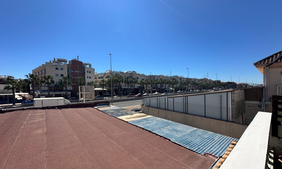 Wiederverkauf - Bungalow -
Orihuela Costa - Costa Blanca