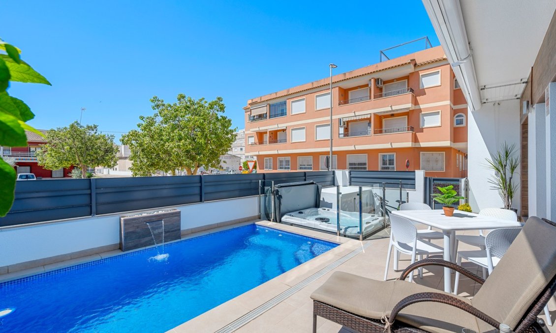 Wiederverkauf - Town House -
Formentera del Segura - Costa Blanca