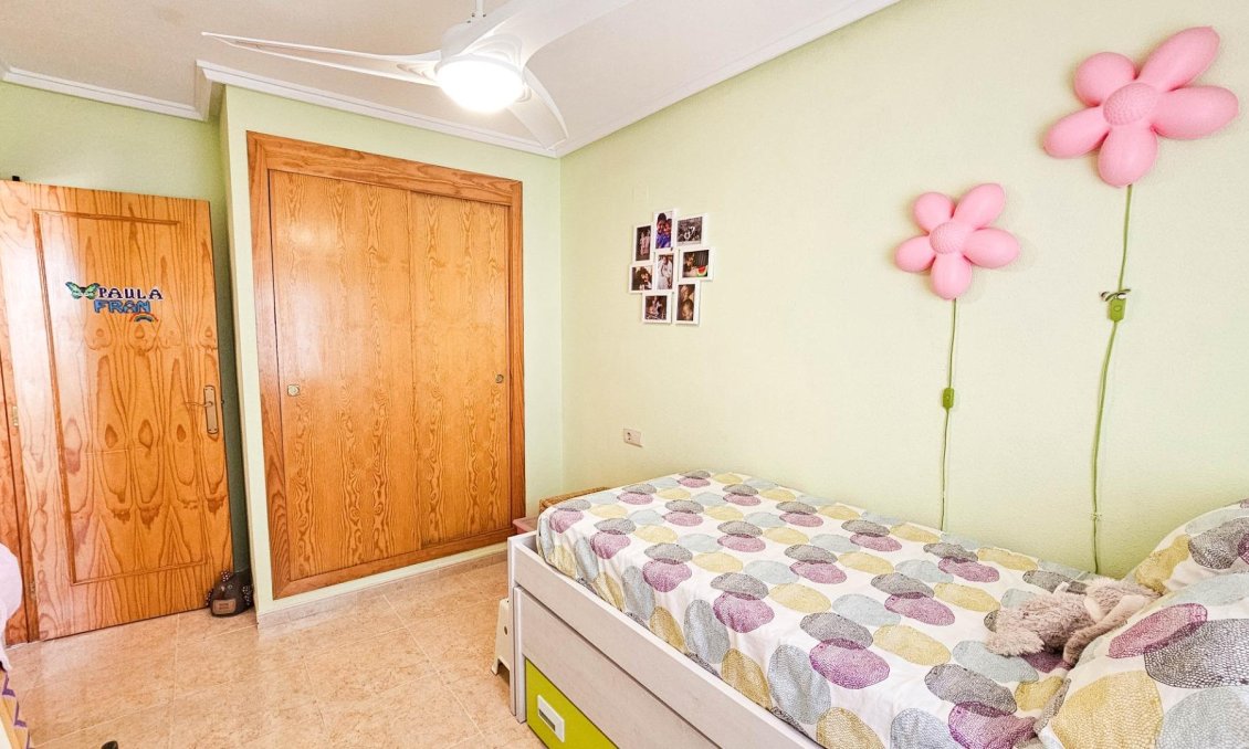 Wiederverkauf - Wohnung -
Torrevieja - Centro