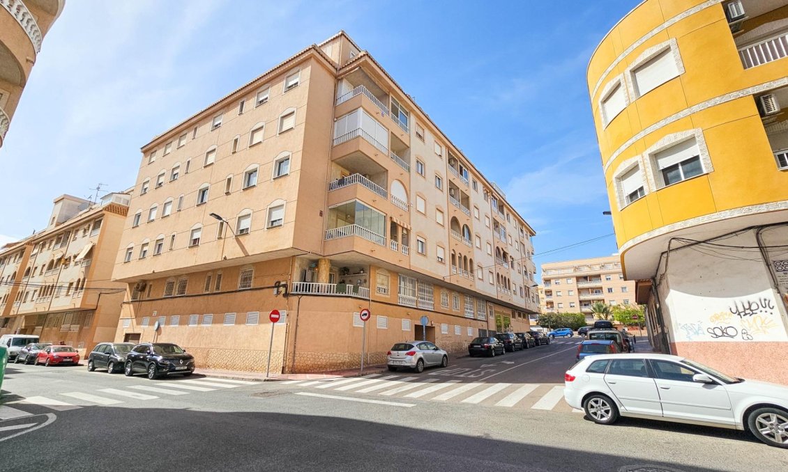 Wiederverkauf - Wohnung -
Torrevieja - Centro