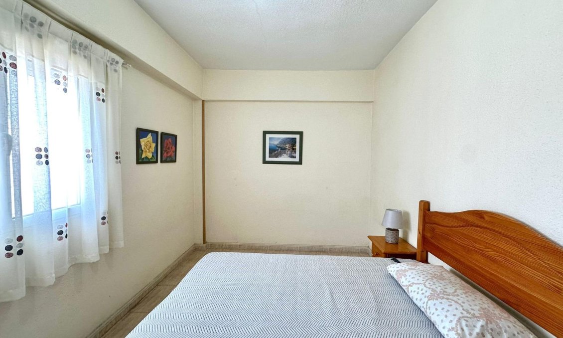 Wiederverkauf - Wohnung -
Torrevieja - Estacion De Autobuses