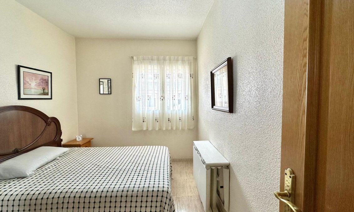 Wiederverkauf - Wohnung -
Torrevieja - Estacion De Autobuses