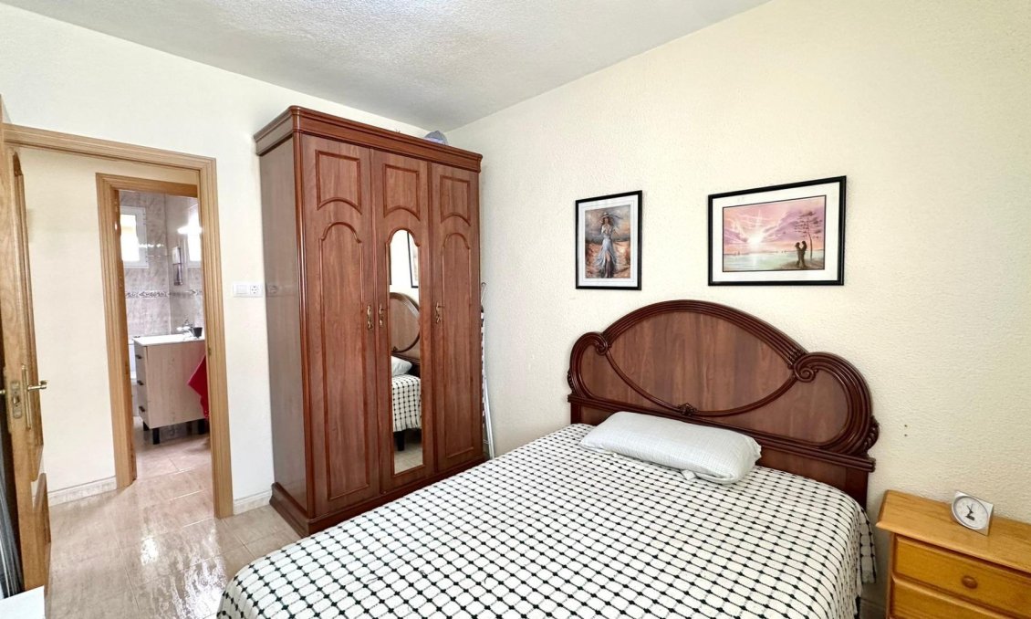 Wiederverkauf - Wohnung -
Torrevieja - Estacion De Autobuses