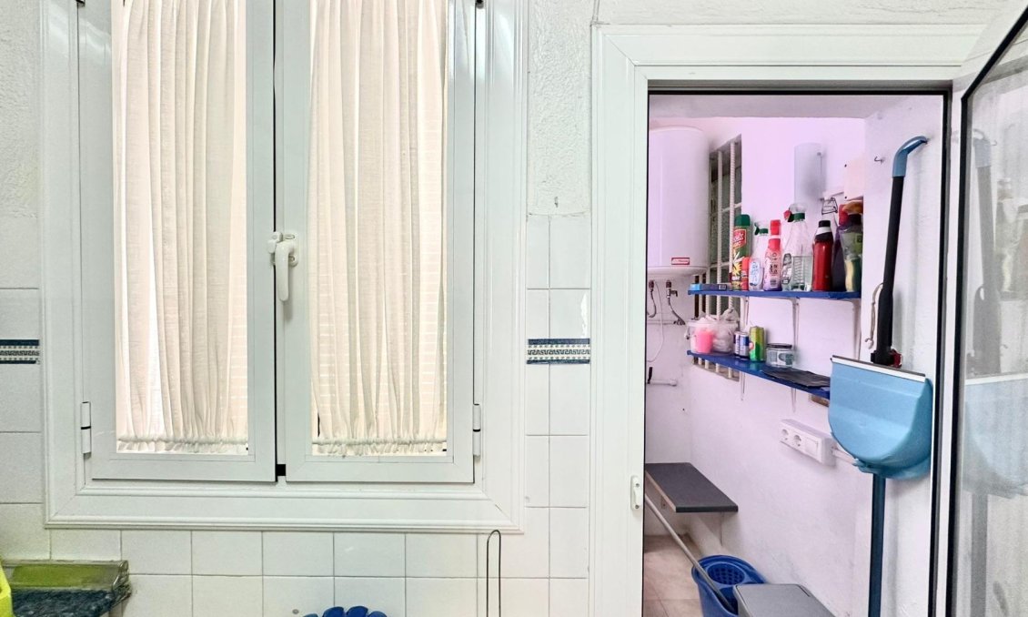 Wiederverkauf - Wohnung -
Torrevieja - Estacion De Autobuses