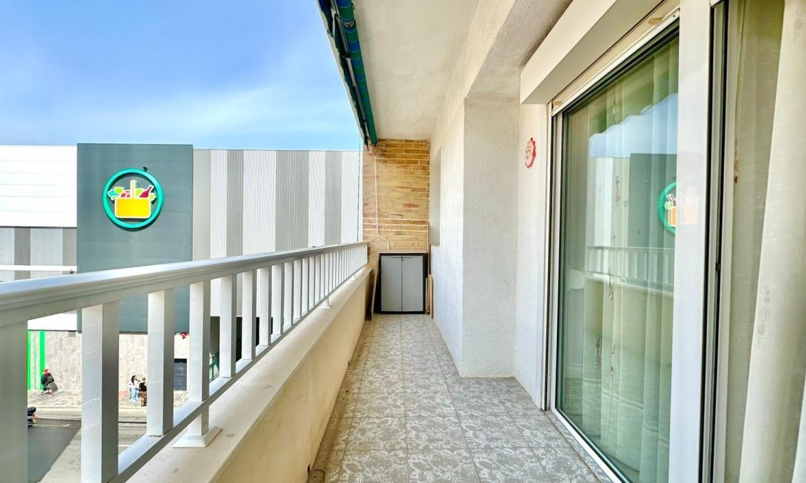 Wiederverkauf - Wohnung -
Torrevieja - Estacion De Autobuses