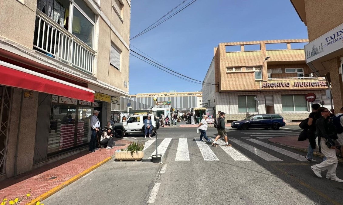 Wiederverkauf - Wohnung -
Torrevieja - Estacion De Autobuses