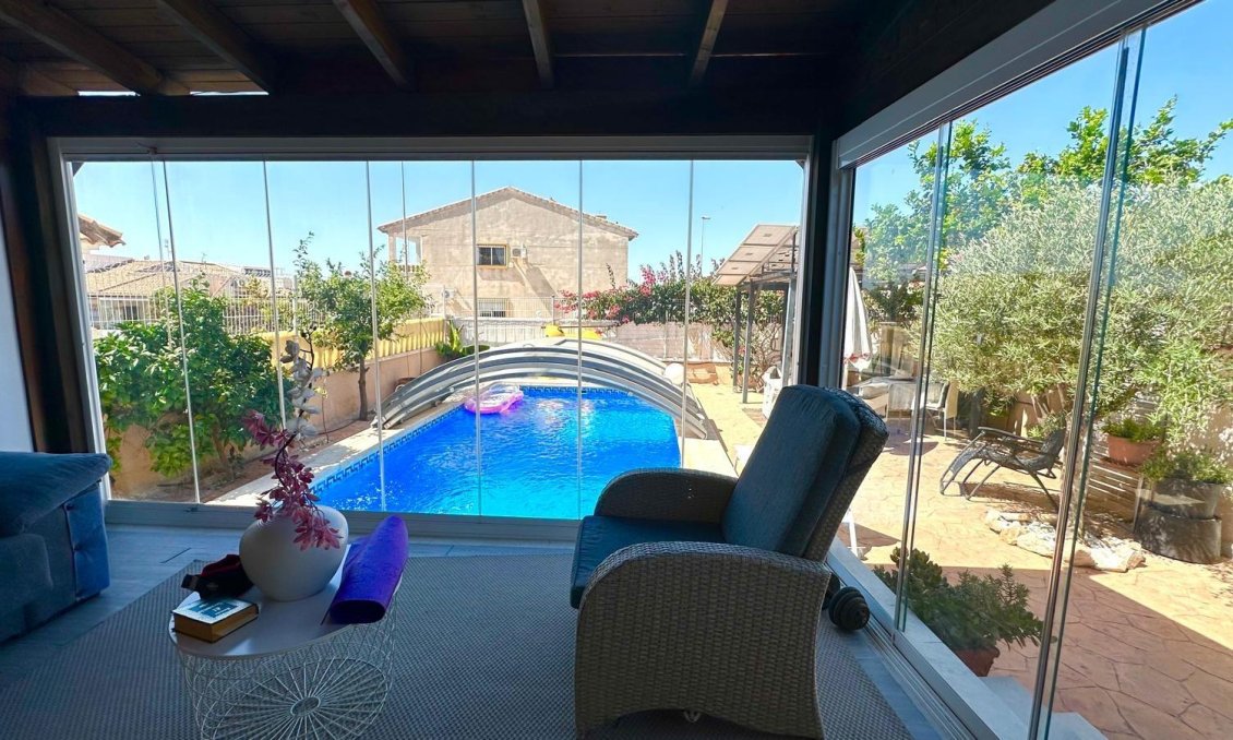 Segunda mano - Villa -
Orihuela Costa - La Regia