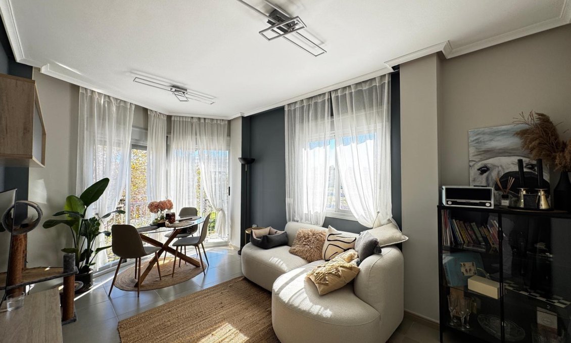 Segunda mano - Apartamento -
Torrevieja - Playa del Cura