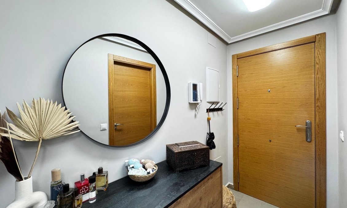 Segunda mano - Apartamento -
Torrevieja - Playa del Cura