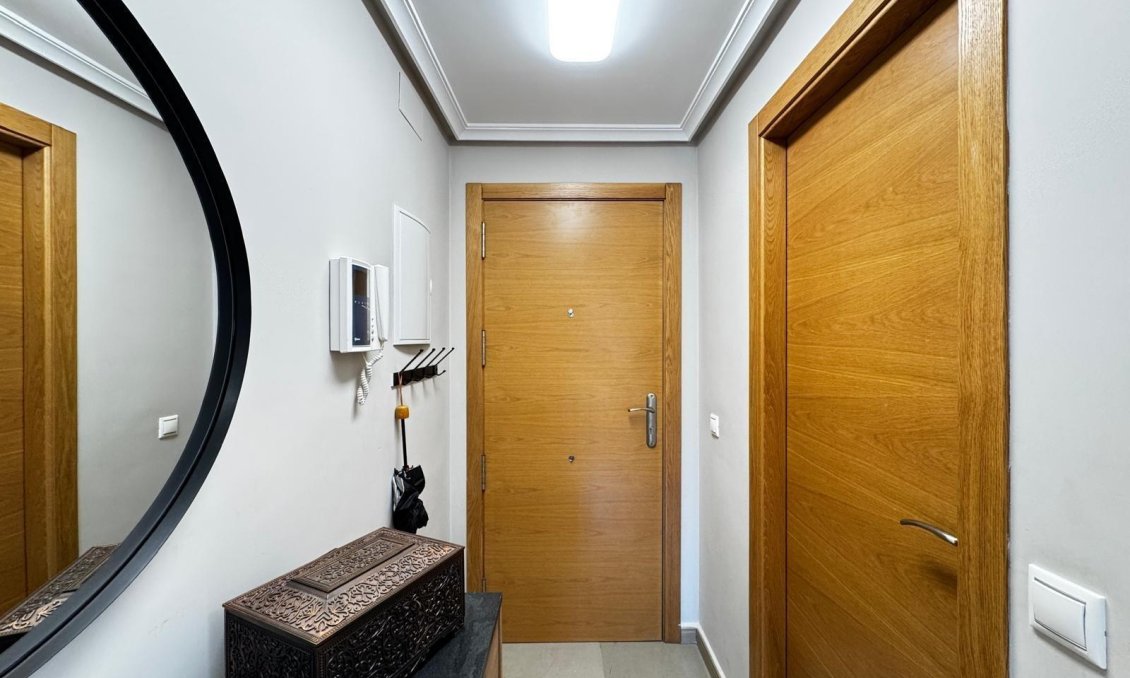 Segunda mano - Apartamento -
Torrevieja - Playa del Cura