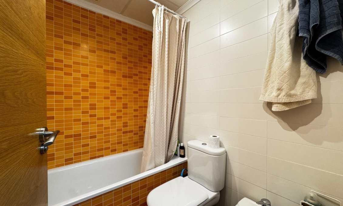 Segunda mano - Apartamento -
Torrevieja - Playa del Cura