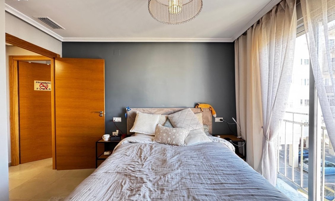 Segunda mano - Apartamento -
Torrevieja - Playa del Cura