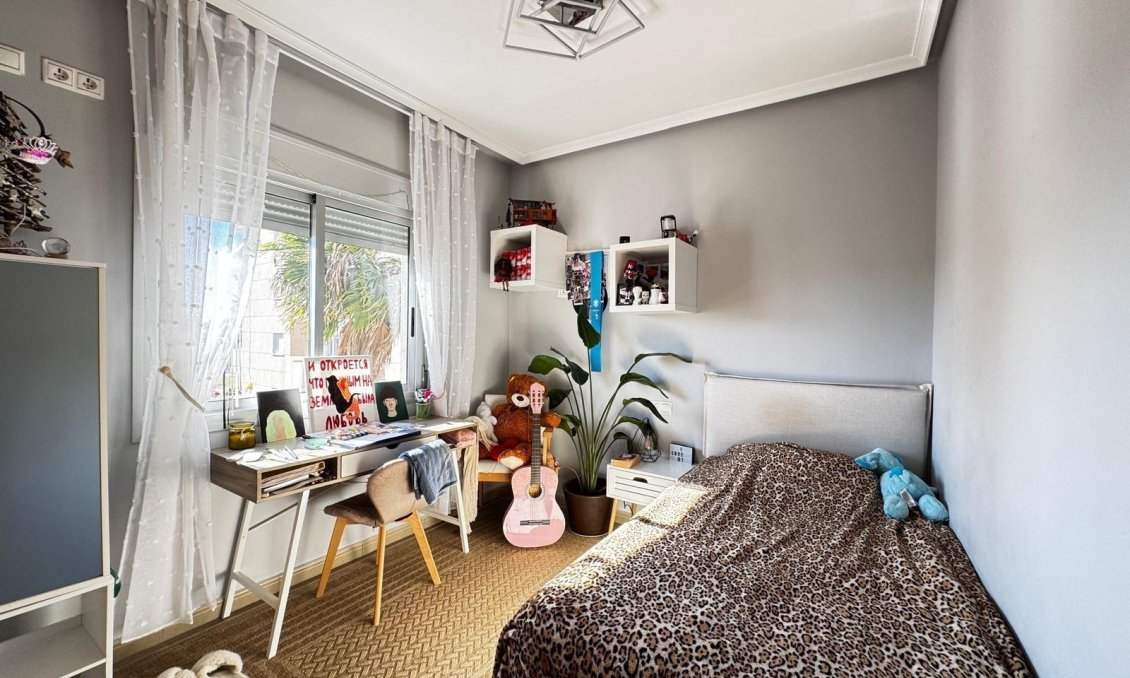 Segunda mano - Apartamento -
Torrevieja - Playa del Cura