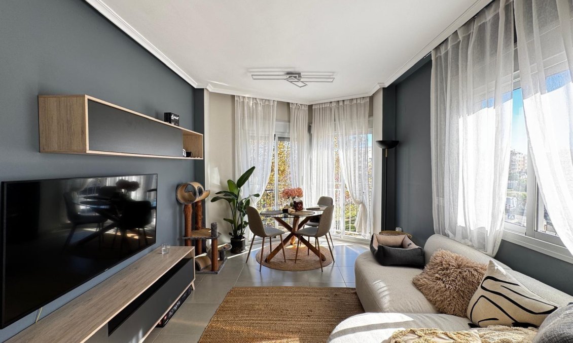 Segunda mano - Apartamento -
Torrevieja - Playa del Cura