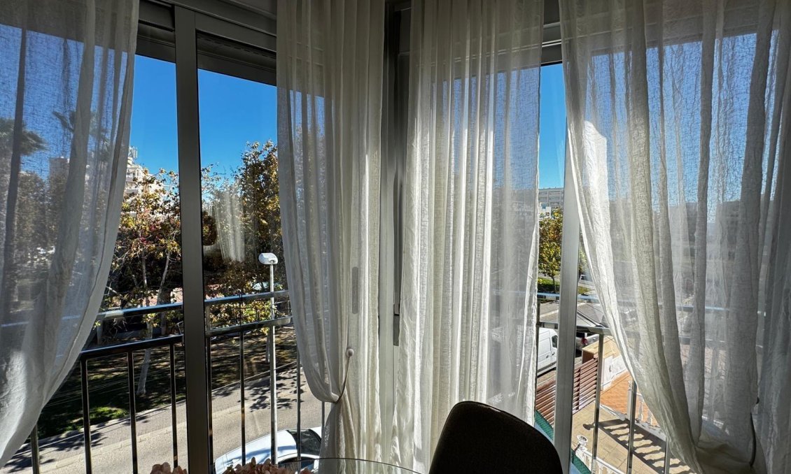 Segunda mano - Apartamento -
Torrevieja - Playa del Cura