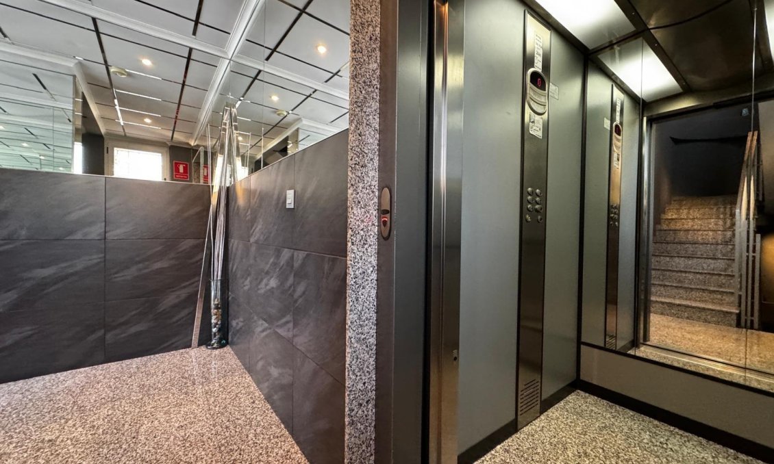 Segunda mano - Apartamento -
Torrevieja - Playa del Cura