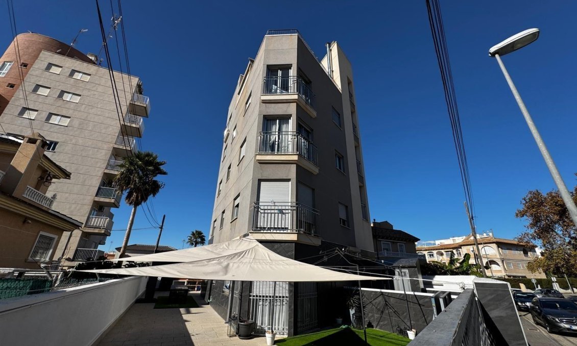 Segunda mano - Apartamento -
Torrevieja - Playa del Cura