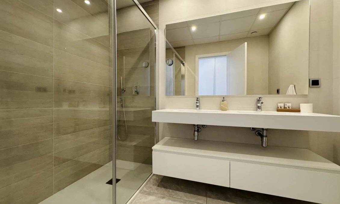 Wiederverkauf - Wohnung -
Benidorm - Playa de Poniente