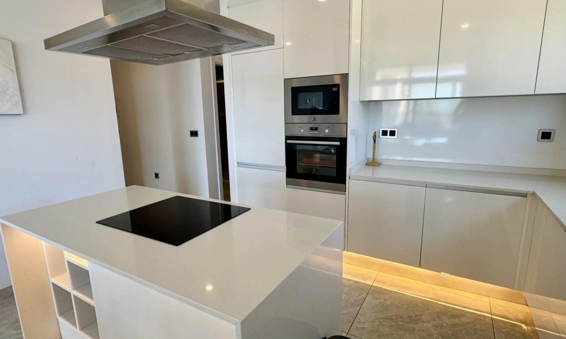 Wiederverkauf - Wohnung -
Benidorm - Playa de Poniente