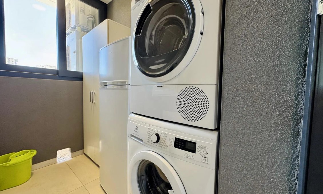 Wiederverkauf - Wohnung -
Benidorm - Playa de Poniente