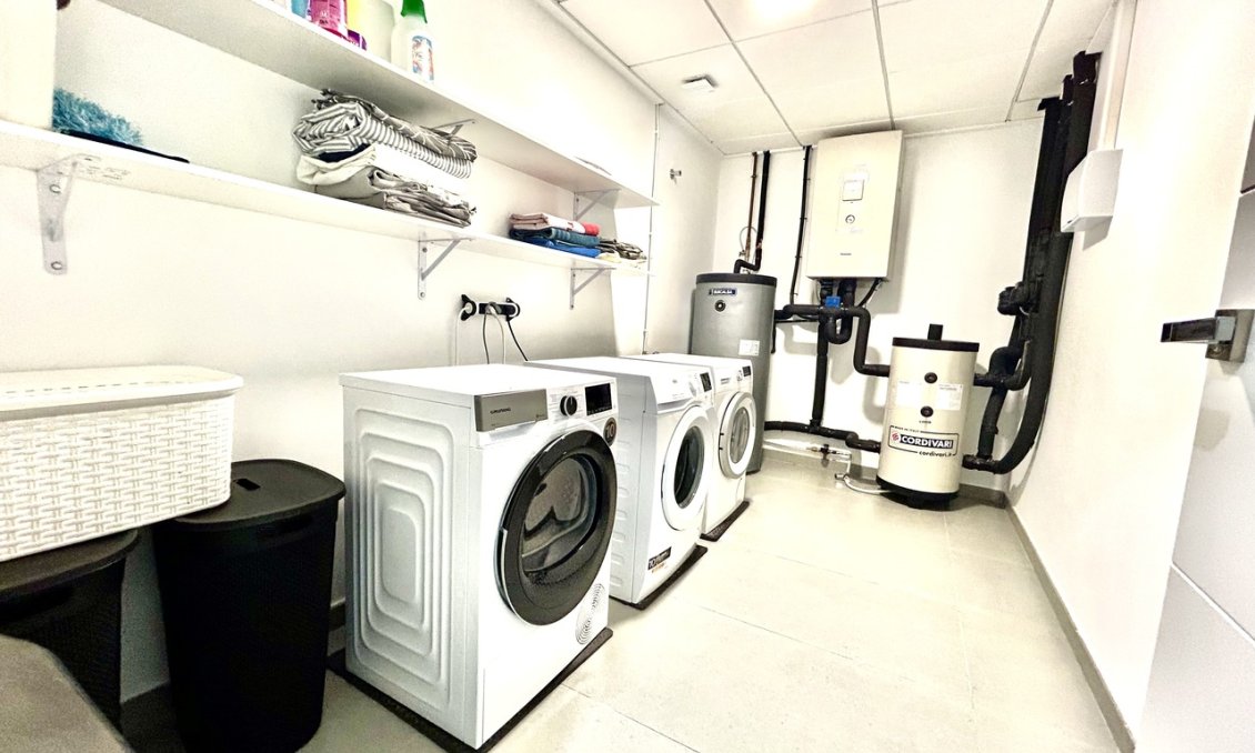 Wiederverkauf - Villa -
Los Balcones - Costa Blanca