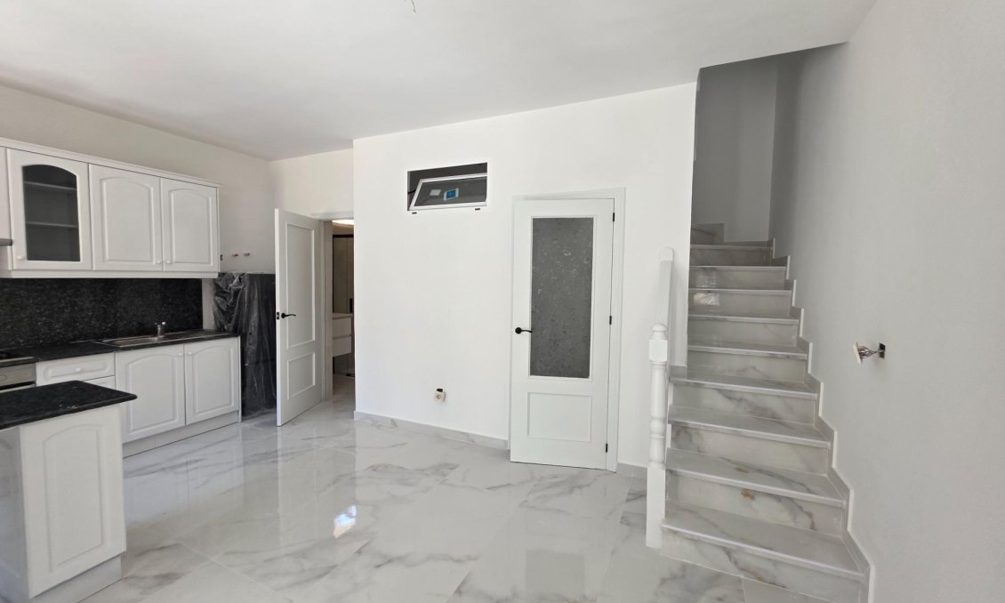 Wiederverkauf - Duplex -
Torrevieja - Torretas