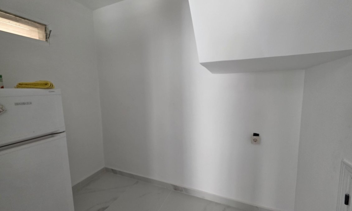 Wiederverkauf - Duplex -
Torrevieja - Torretas