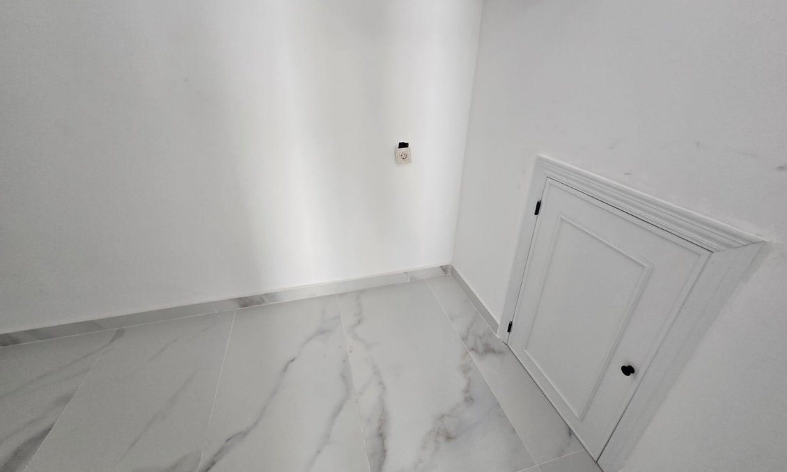 Wiederverkauf - Duplex -
Torrevieja - Torretas