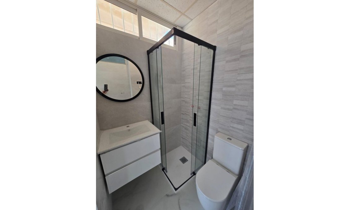 Wiederverkauf - Duplex -
Torrevieja - Torretas