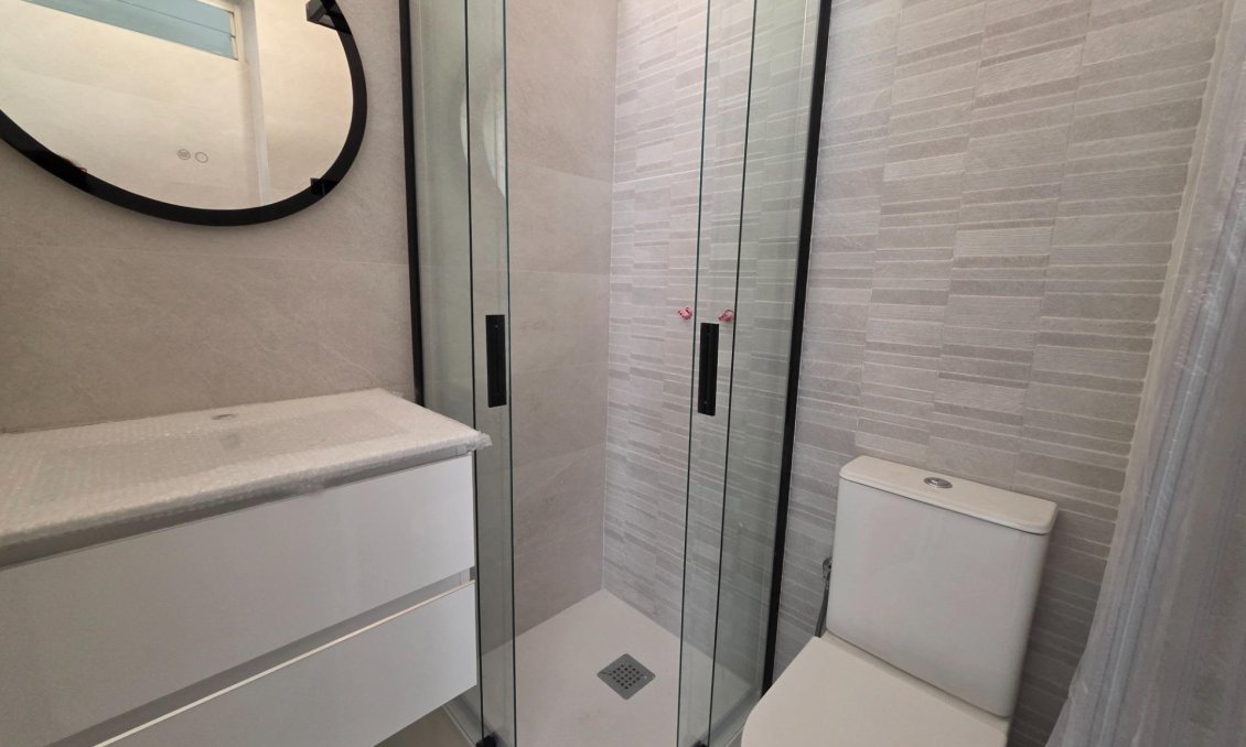 Wiederverkauf - Duplex -
Torrevieja - Torretas