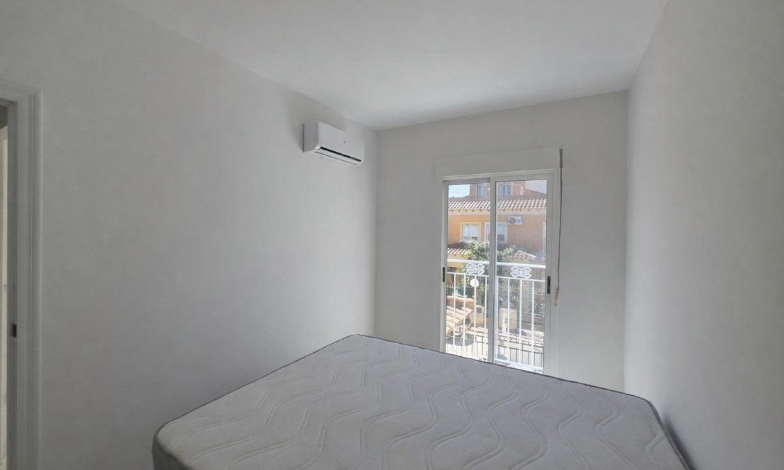 Wiederverkauf - Duplex -
Torrevieja - Torretas