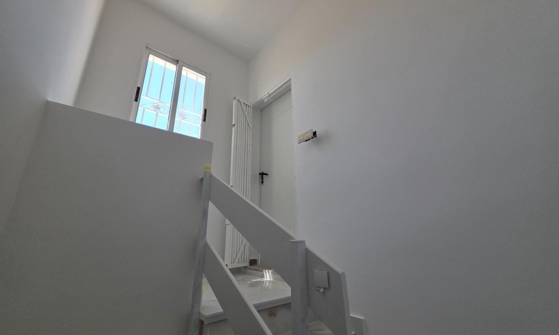 Wiederverkauf - Duplex -
Torrevieja - Torretas