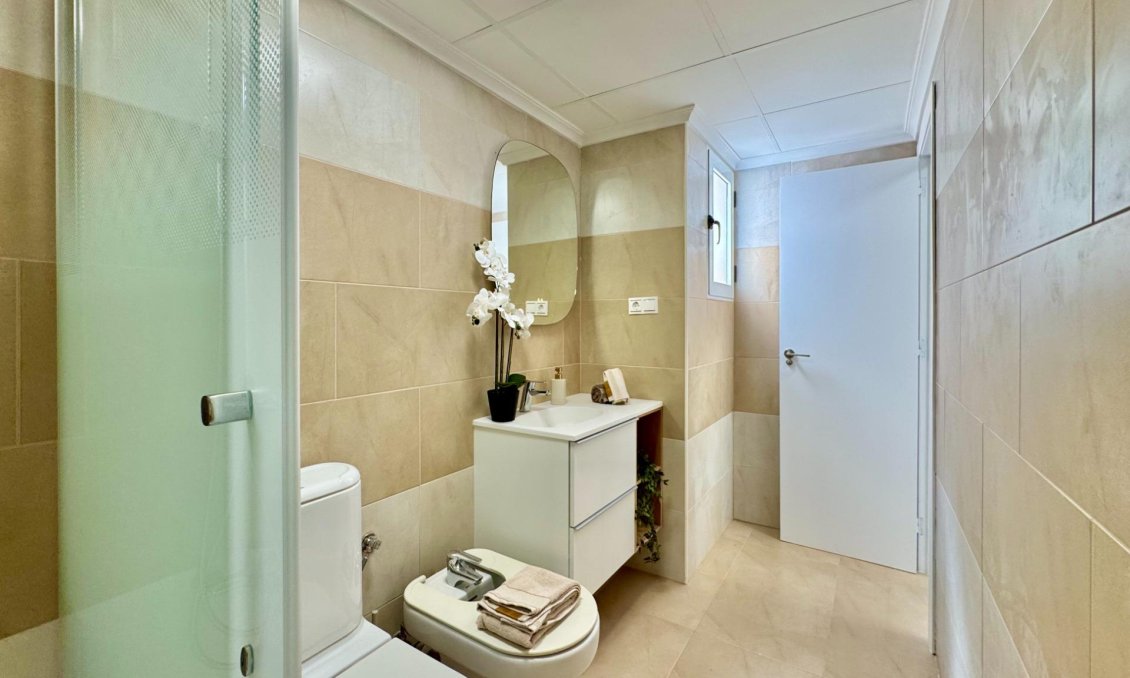 Segunda mano - Apartamento -
Torrevieja - PARQUE DE LAS NACIONES