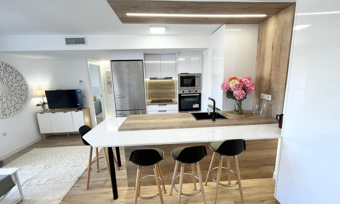 Segunda mano - Apartamento -
Torrevieja - Punta Prima