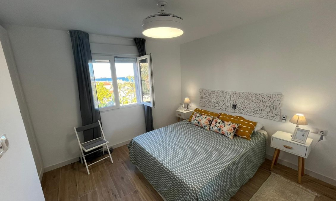 Segunda mano - Apartamento -
Torrevieja - Punta Prima