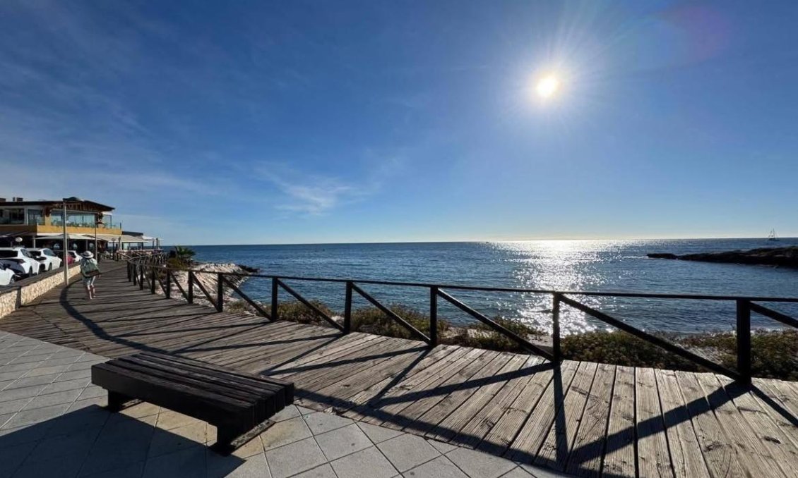 Segunda mano - Apartamento -
Torrevieja - Punta Prima