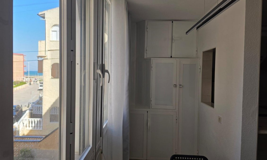 Wiederverkauf - Wohnung -
Torrevieja - La Mata Pueblo