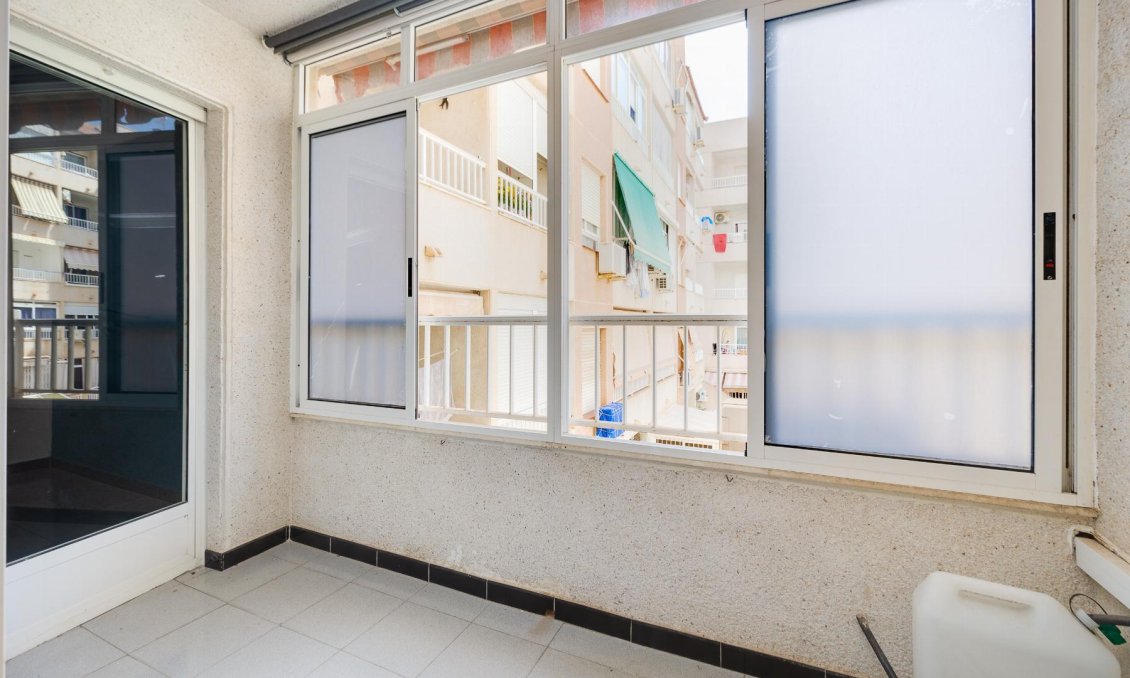 Wiederverkauf - Wohnung -
Torrevieja - Costa Blanca