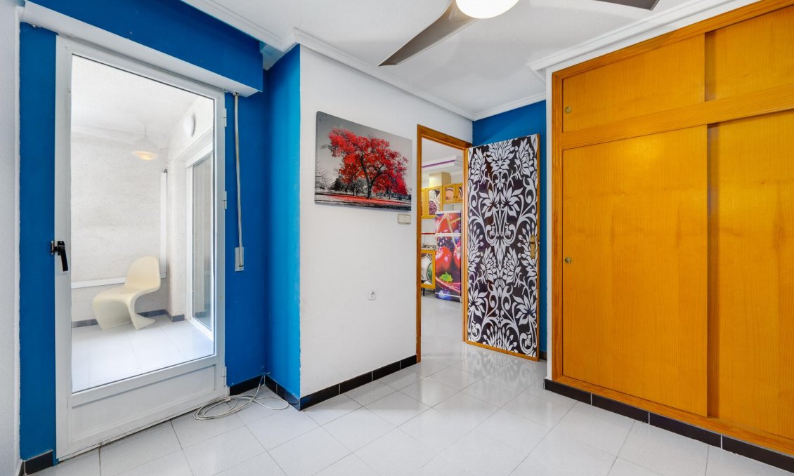 Wiederverkauf - Wohnung -
Torrevieja - Costa Blanca