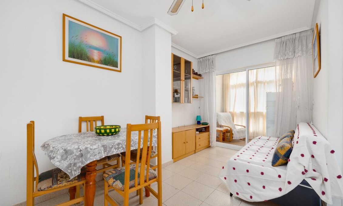 Wiederverkauf - Wohnung -
Torrevieja - Costa Blanca