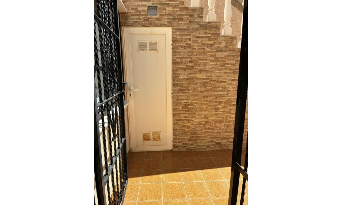 Wiederverkauf - Quad Villa -
Las Filipinas - Costa Blanca