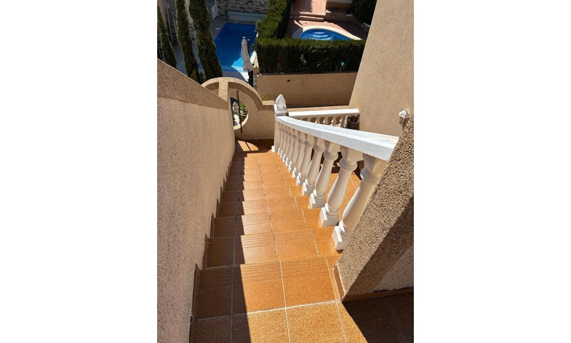 Wiederverkauf - Quad Villa -
Las Filipinas - Costa Blanca