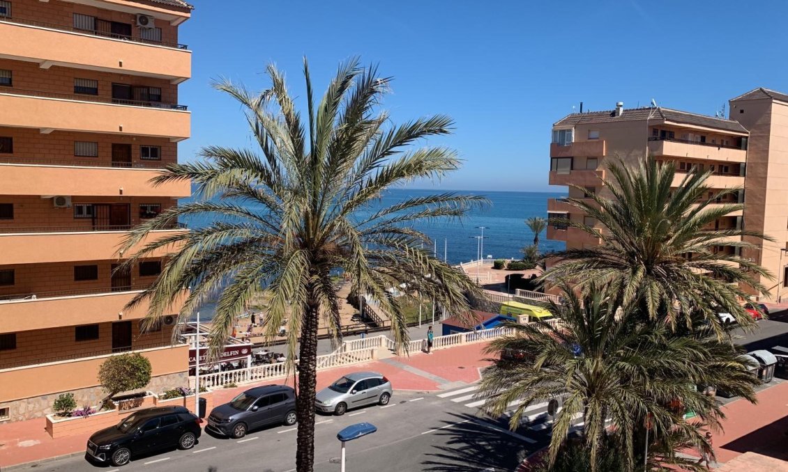 Wiederverkauf - Wohnung -
Torrevieja - Cabo Cervera