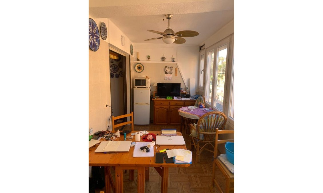 Wiederverkauf - Wohnung -
Torrevieja - Cabo Cervera