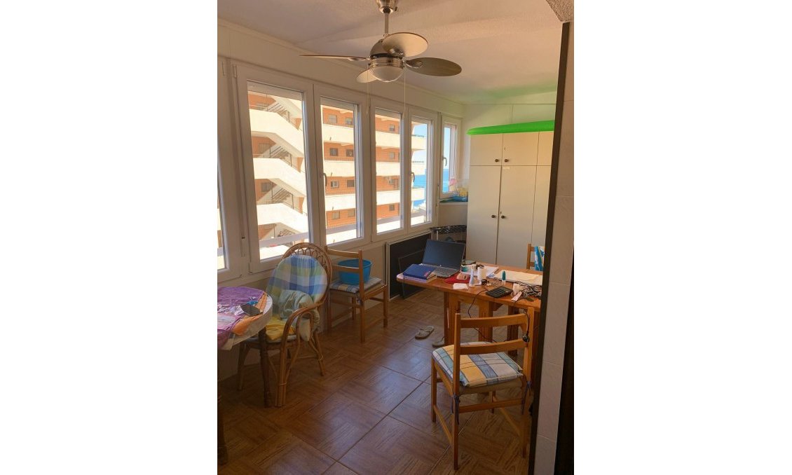 Wiederverkauf - Wohnung -
Torrevieja - Cabo Cervera