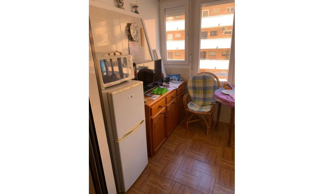 Wiederverkauf - Wohnung -
Torrevieja - Cabo Cervera