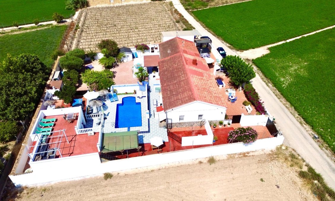 Használt Ingatlanok - Villa -
Dolores - Comunidad Valenciana