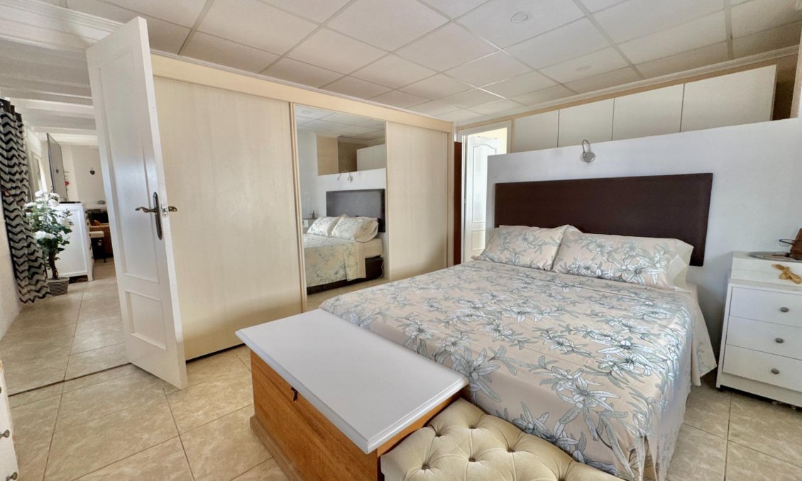 Használt Ingatlanok - Villa -
Dolores - Comunidad Valenciana