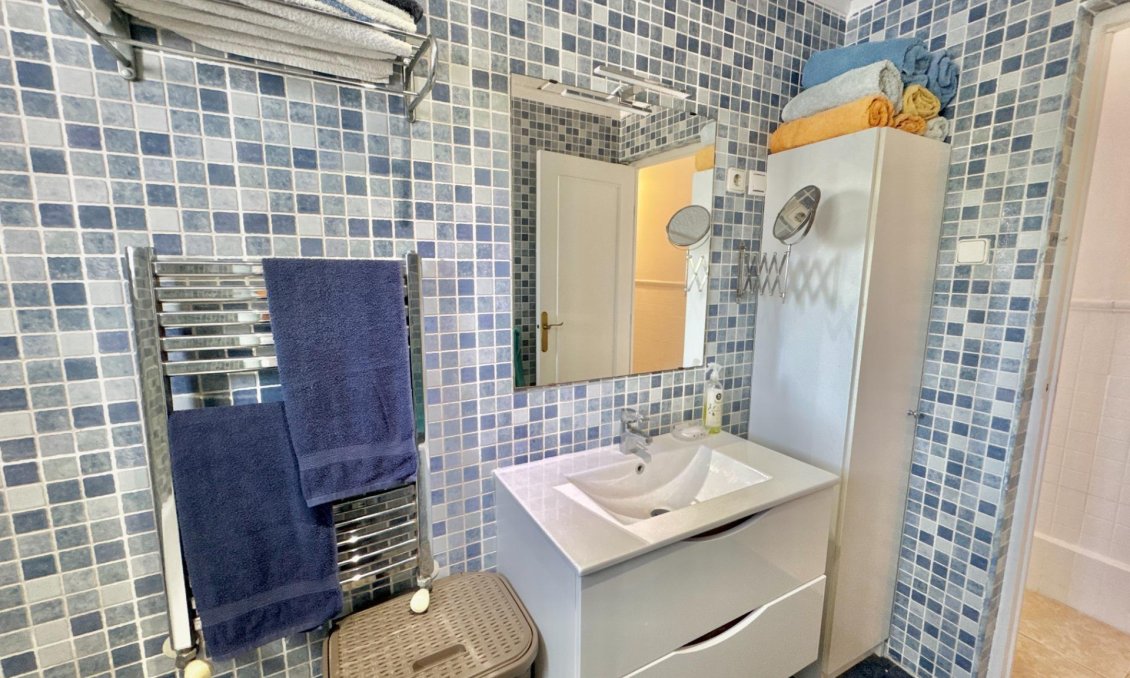 Használt Ingatlanok - Villa -
Dolores - Comunidad Valenciana