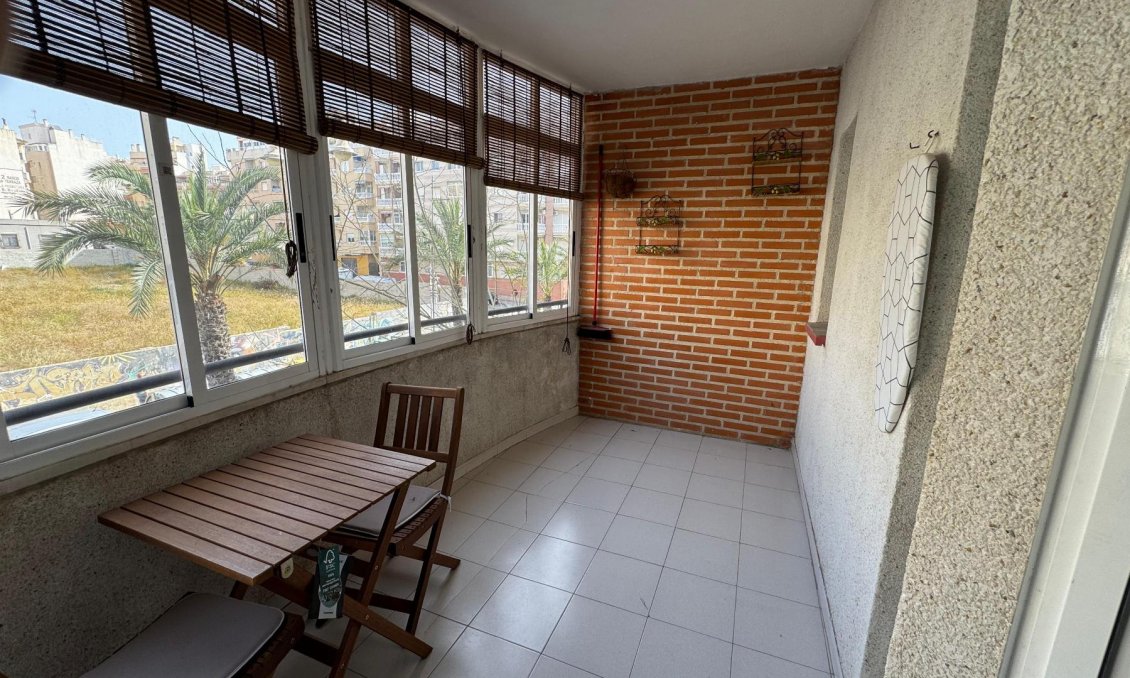 Wiederverkauf - Wohnung -
Torrevieja - Costa Blanca